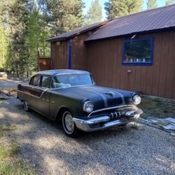 1955 Pontiac StarCheif