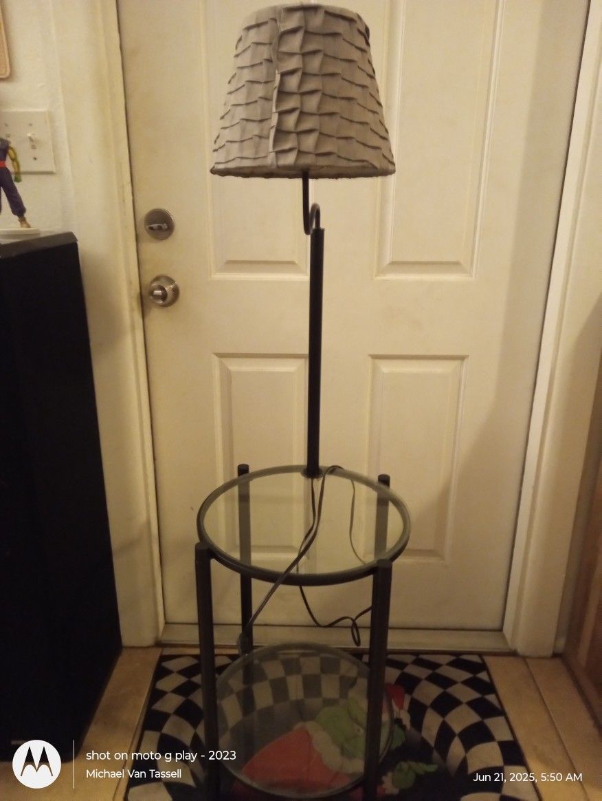 Lamp With Round Shelves