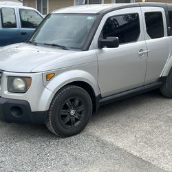 2008 Honda  Element