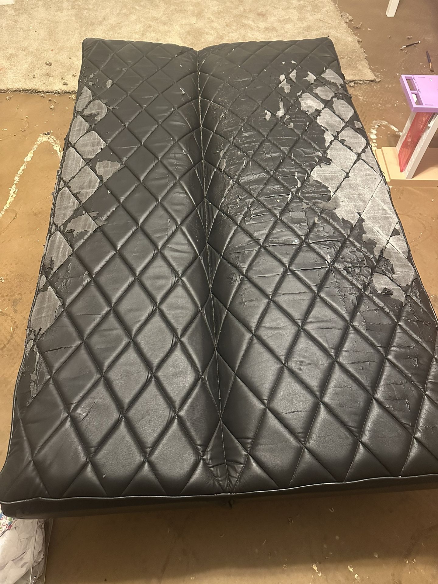 Futon FREE