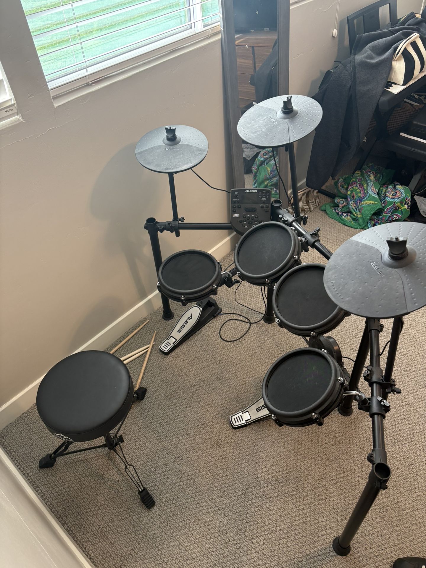 Alesis Nitro Mesh Electronic Drum Kit