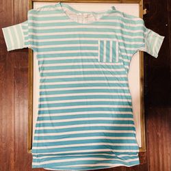 Charming Charlie Women’s Small Teal/Mint & White Horizontal Striped Short Sleeve Shirt/Dress; 95% Polyester 5% Spandex; 27.5” in Height