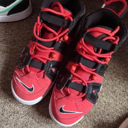 Nike Uptempo 