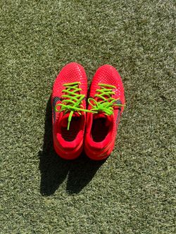 Kobe “Reverse Grinches” – 9.5 Men’s