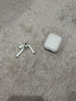 Apple AirPods (1st Generation) - Original Charging Case - Works Great