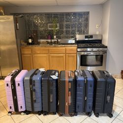 Medium baggage!! 24” 