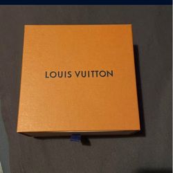 Louis Vuitton belt