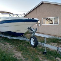 2003 Bayliner deckboat