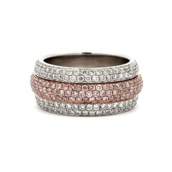 Designs 18K Diamond Spinning Ring 💍🥰 18k gold diamond ring with a spinning center section. Outsides are white gold set with 184 round white diamonds