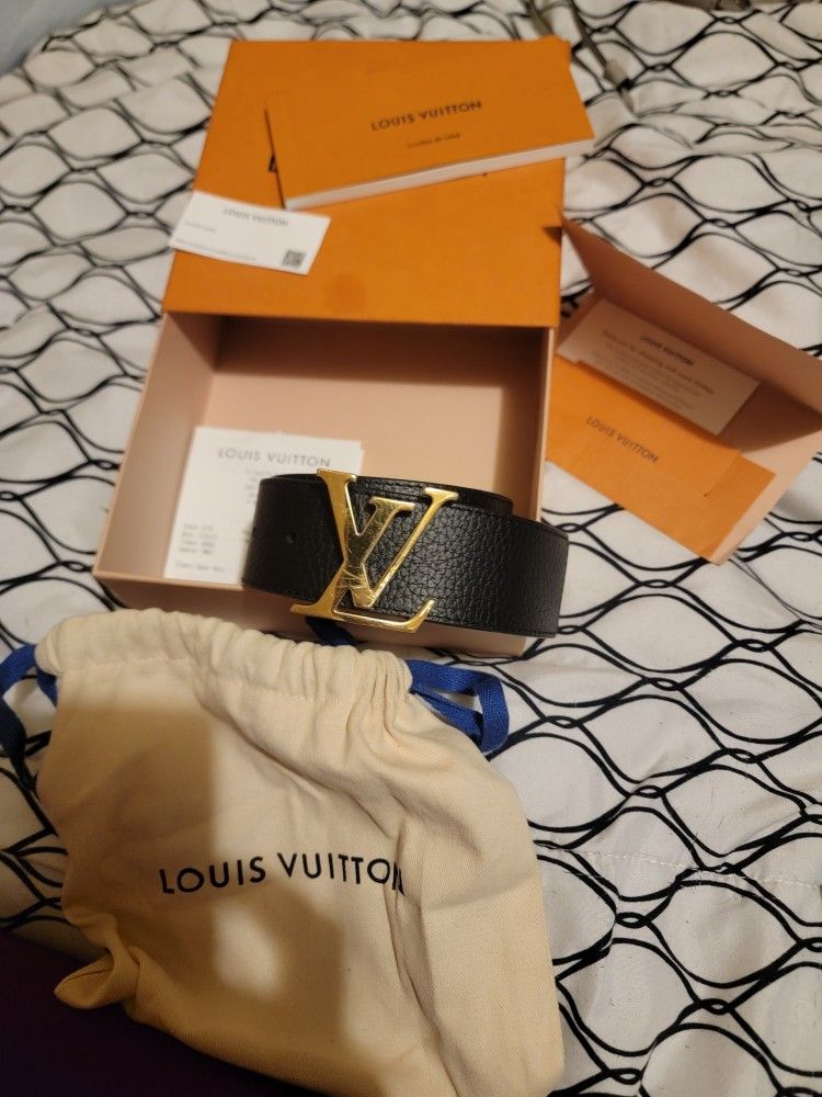 Louie Vuitton Men's Belt