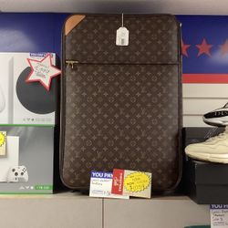Louis Vuitton Luggage, AUTHENTICTAED