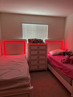 TWIN BEDROOM SET