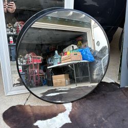 Round Mirror