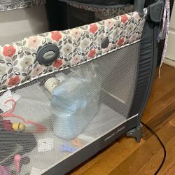Baby Play Pen