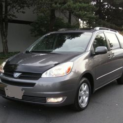 2004 Toyota Sienna