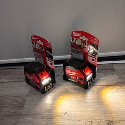 Milwaukee 25ft magnetic measure tape  100 lumens