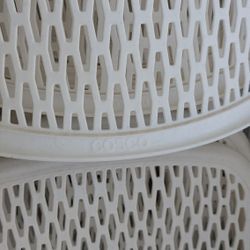 6 Cosco Folding Chairs 