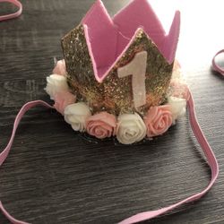 Baby’s Birthday Crowns