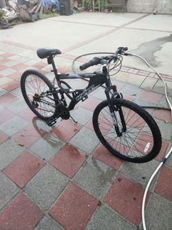 Hyper Mountain bike