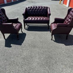 Beautiful Oxford Red Faux Leather Living Room/ Office Set Excellent Condition ***