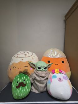 Mix Of Plushies / Squishmallows!