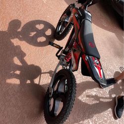 Hyper 16"  Kids Unisex Bike/Motobike with Mag Wheels Black/Red. with Suspension!