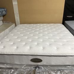 King Size Mattress (Colchon King Size)