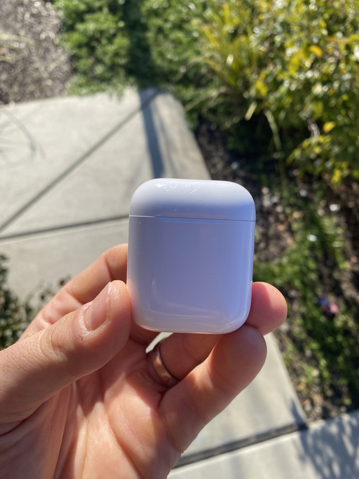 Apple AirPods Gen 1
