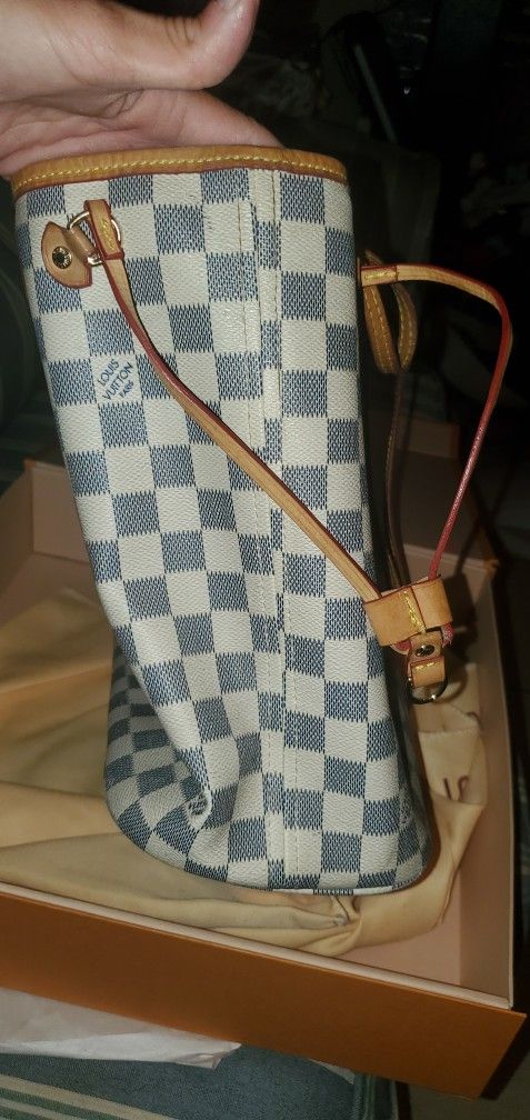 Louis Vuitton Blue And White Check for Sale in Lake Worth, FL - OfferUp