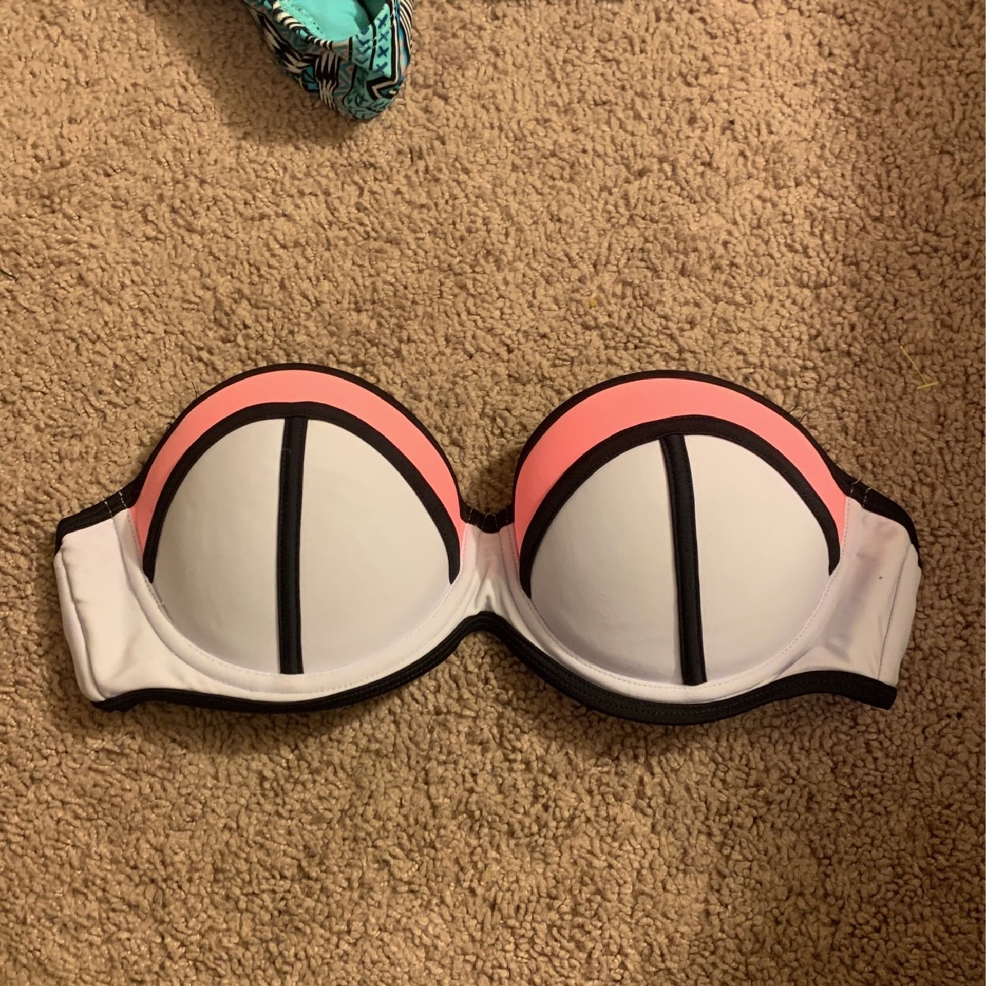 strapless bikini top