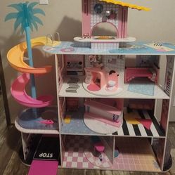 LoL Surprise OMG Fashion House