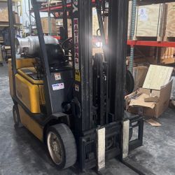 Forklift Yale GLC050 GAS - 1000 Hours - $5,900.00 (Fort Lauderdale)