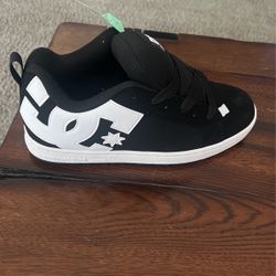 Dc men’s Size 10