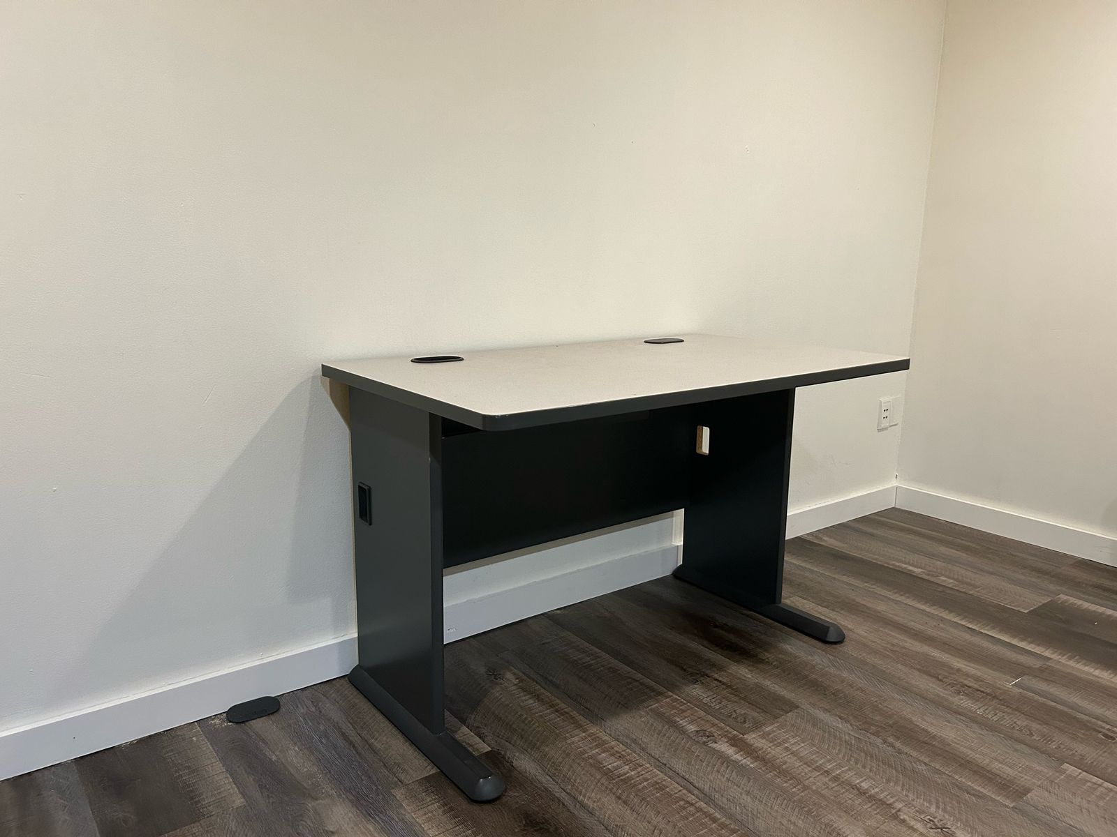 Simple Office Desk