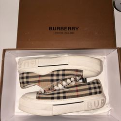 Burberry shoes