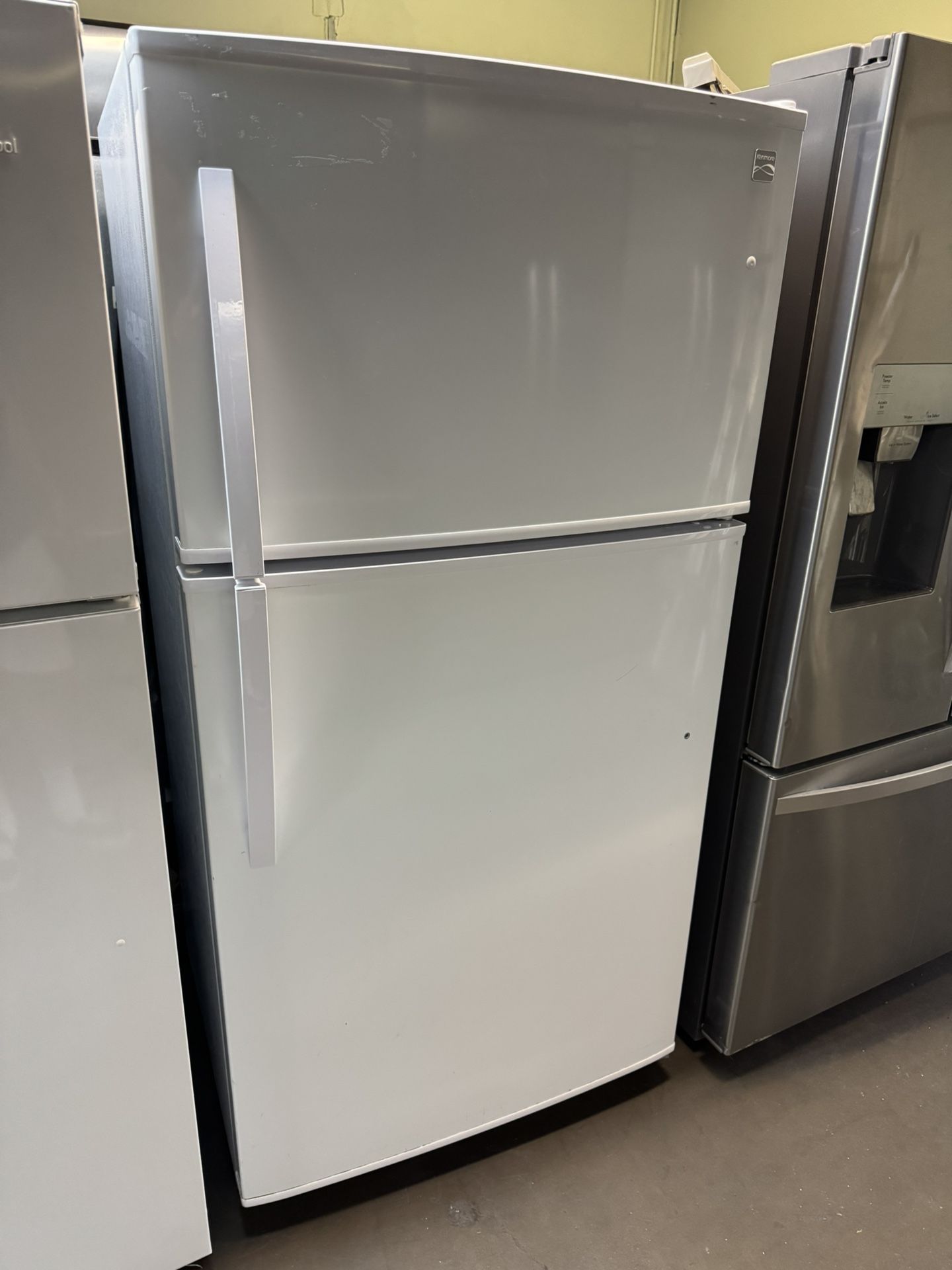 Kenmore White Apartment Size Refrigerator