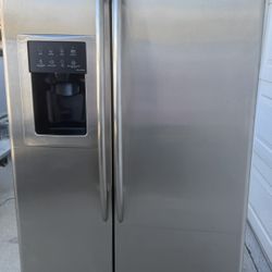 Refrigerator Works Good