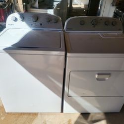 Washer And Dryer Electric Whirlpool With Warranty $425 Have More Sets Available 