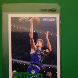  Christian Laettner (F)  NBA ( Make an offer)