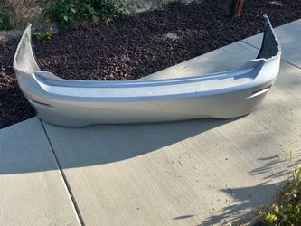 Nissan quest rear bumper 2011 and 2012 and 2013 and 2014 and 2015 and 2016 and 2017