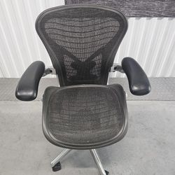 Herman Miller Aeron Office Chair Fully Loaded