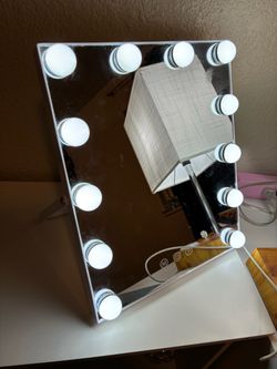 Makeup mirror