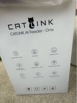 Cat feeder