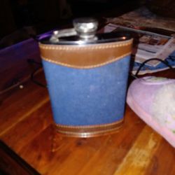 Levis Flask