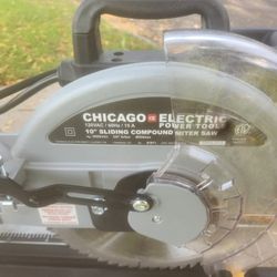 Chicago electric 120VAC 60Hz 10" Sliding Compound Miter Saw