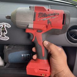 Milwaukee m18 Brushless Impact 