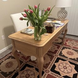 Thomasville 60” Queen Anne Desk Sofa Table Three Drawers Brass Pulls