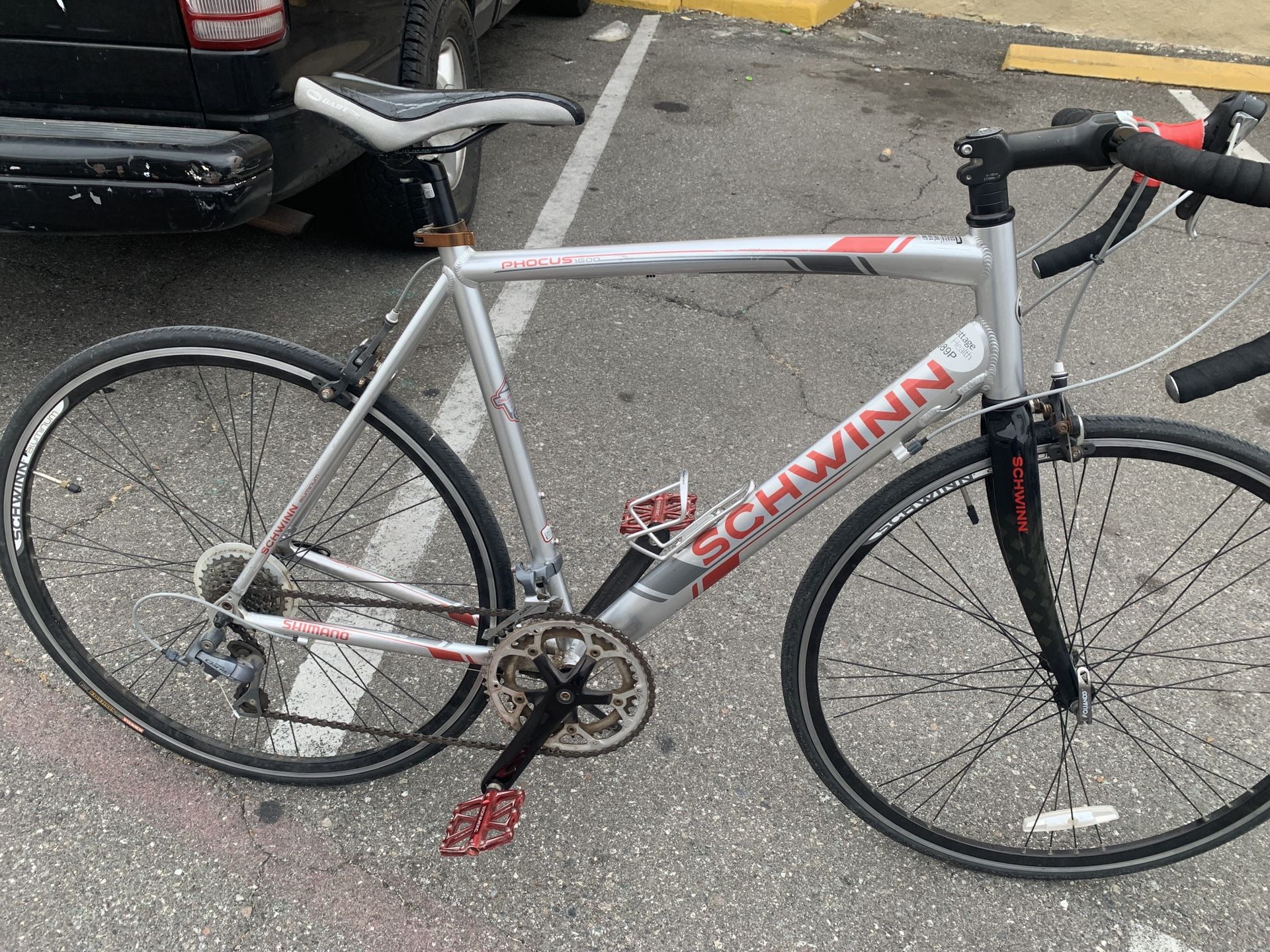 Schwinn 700c Phocus 1600 Men's Road Bike