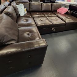 COMFY NEW MONTEREY BROWN SECTIONAL SOFA WITH STORAGE CHAISE ON SALE ONLY $799. IN STOCK SAME DAY DELIVERY 🚚 EASY FINANCING 