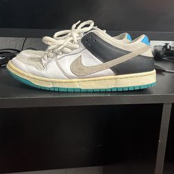 Sb Dunk Lazar Blue Size 9 (NO BOX CHECK DESCRIPTION
